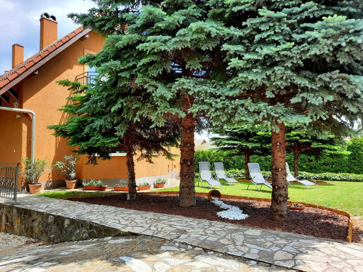 Harmonia Vendeghaz Apartment Balatonalmadi Exterior photo